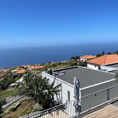 King's View Villa *
